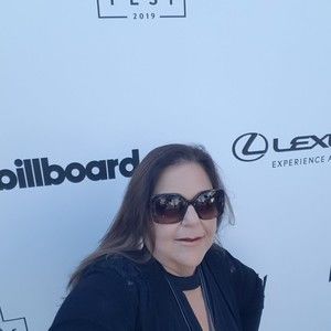 Meet your Posher, Lori ellen